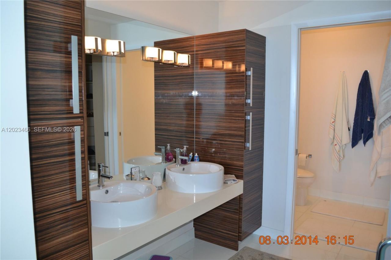 2020 N Bayshore Dr , Unit 2805, Miami, FL 33137 Photo
