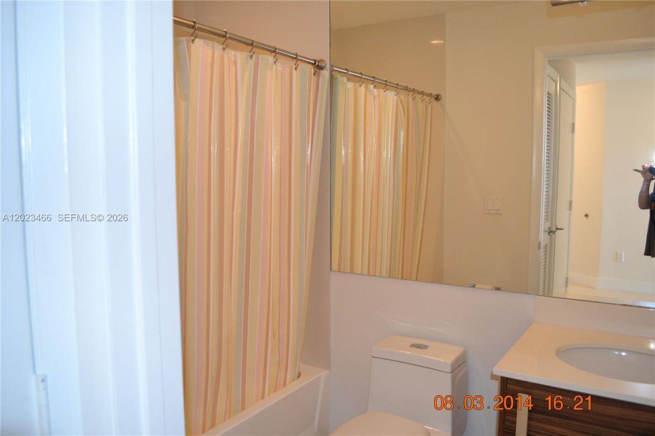 2020 N Bayshore Dr , Unit 2805, Miami, FL 33137 Photo