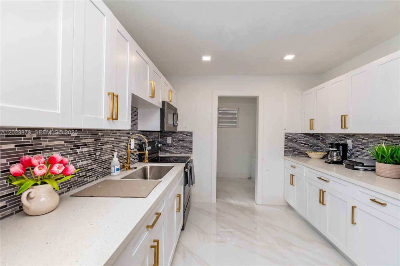 4727 NW 5th Ave, Unit 4727, Miami, FL 33127 Photo
