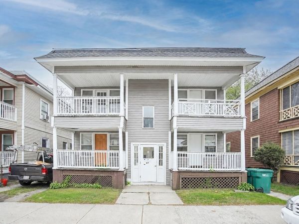 87 Quincy St, Unit 2R, Springfield, MA 01109