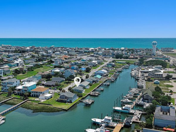 213 W Bogue Sound Drive, Atlantic Beach, NC 28512