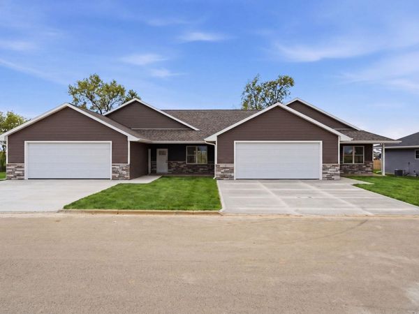 629 Pine Street, Dickeyville, WI 53808