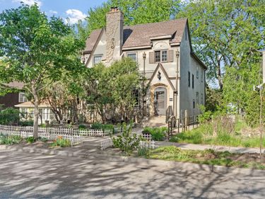 3832 20th Avenue S, Minneapolis, MN 55407