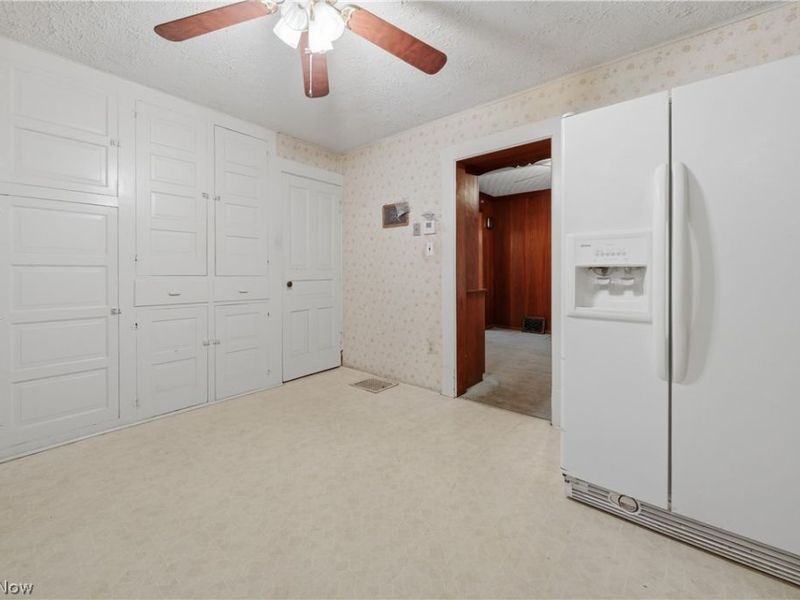 328 Portage Street NW, North Canton, OH 44720 Photo 15