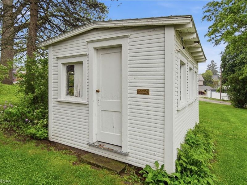 328 Portage Street NW, North Canton, OH 44720 Photo 31