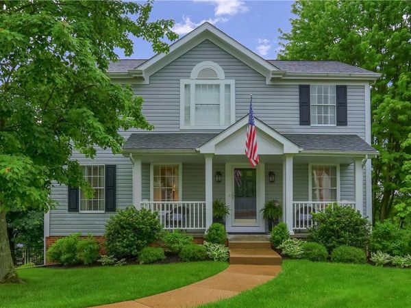 705 Helen Ct, Cranberry Twp, PA 16066