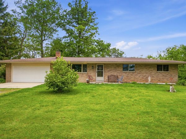 7181 State Route 56 , Mechanicsburg, OH 43044
