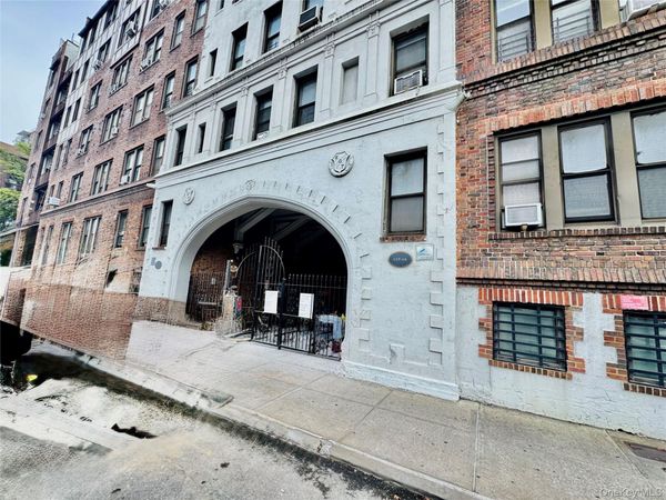 117-14 Union Turnpike , Unit Ac3, Kew Gardens, NY 11415