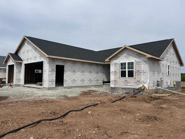 8334 MARLO AVENUE, Neenah, WI 54956