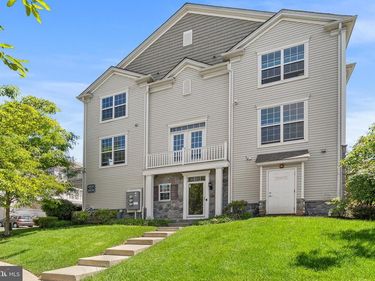 2105 ETHAN LANE, HIGHLAND PARK, NJ 08904
