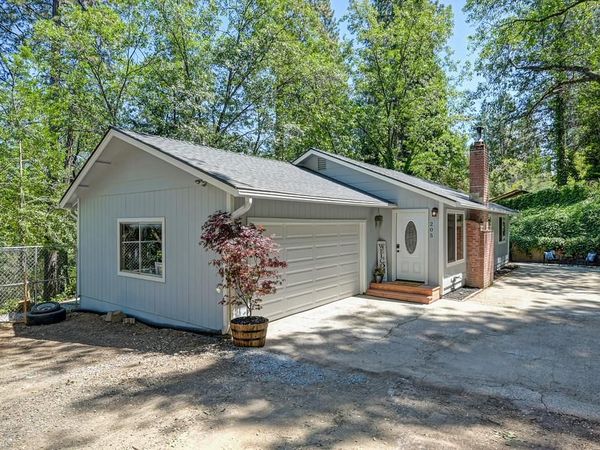 205 Pinewood Way, Auburn, CA 95602