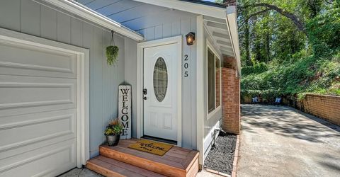 205 Pinewood Way, Auburn, CA 95602 Photo