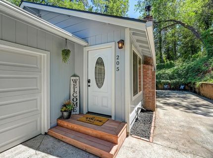 205 Pinewood Way, Auburn, CA 95602 Photo