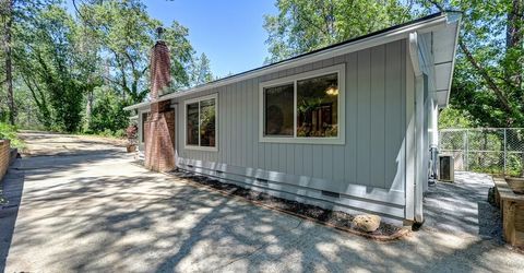 205 Pinewood Way, Auburn, CA 95602 Photo