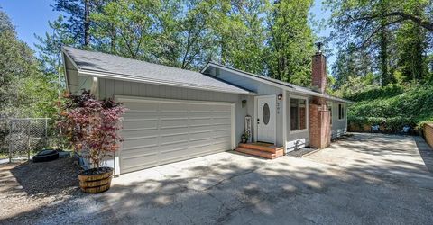 205 Pinewood Way, Auburn, CA 95602 Photo