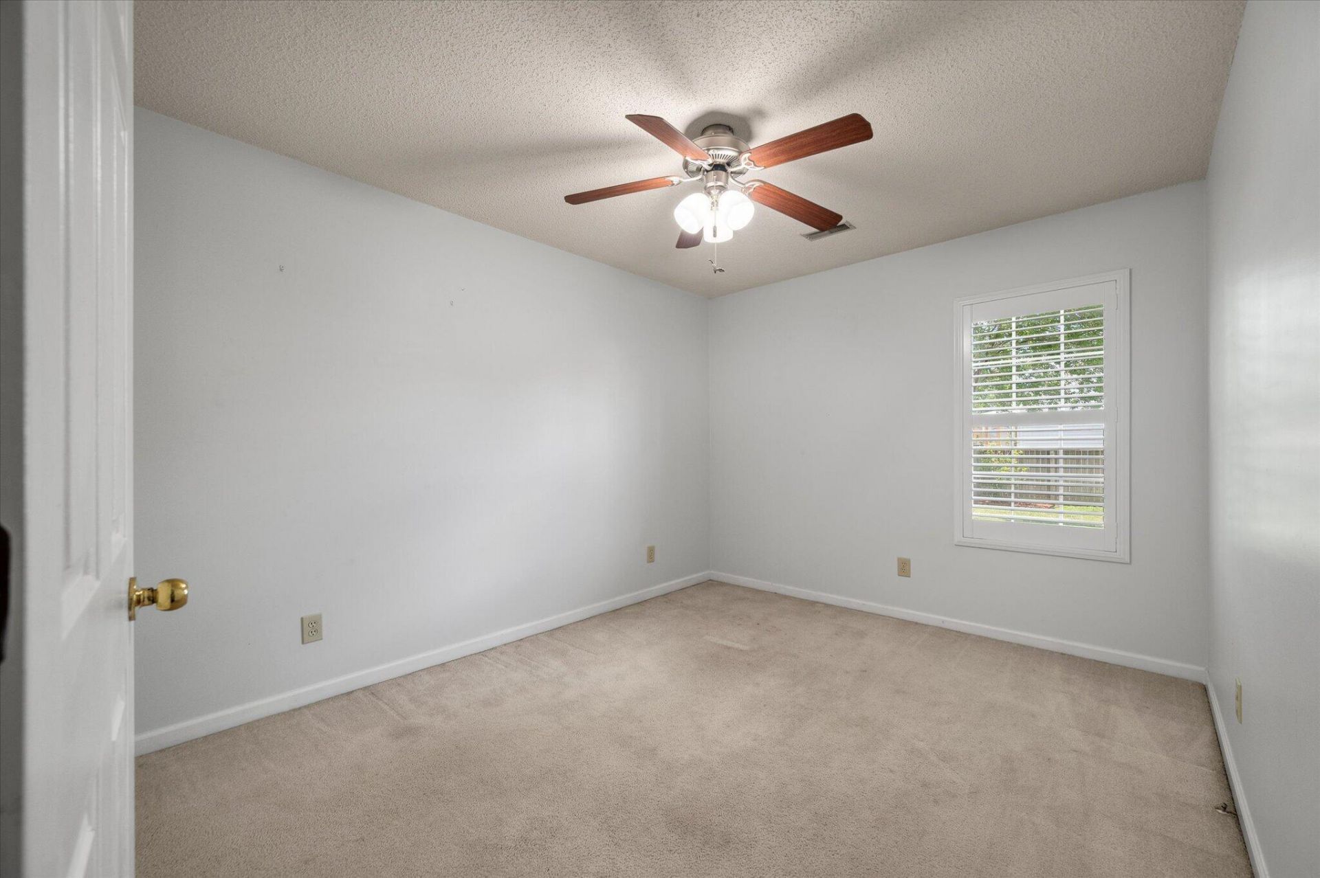 8655 Bentwood Drive Photo 19