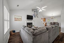 8655 Bentwood Drive photo 4