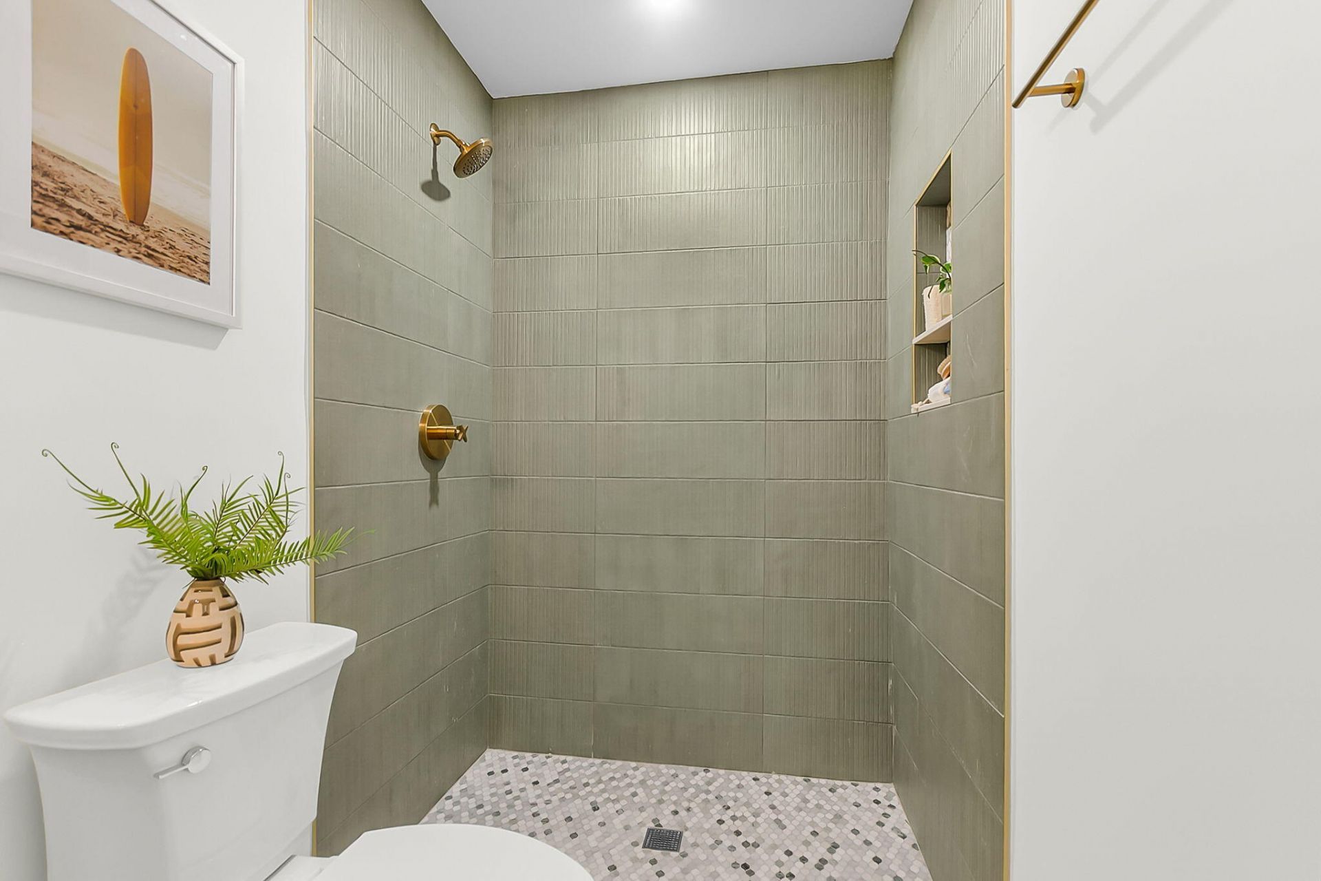 1139 Greenhill Road Photo 19