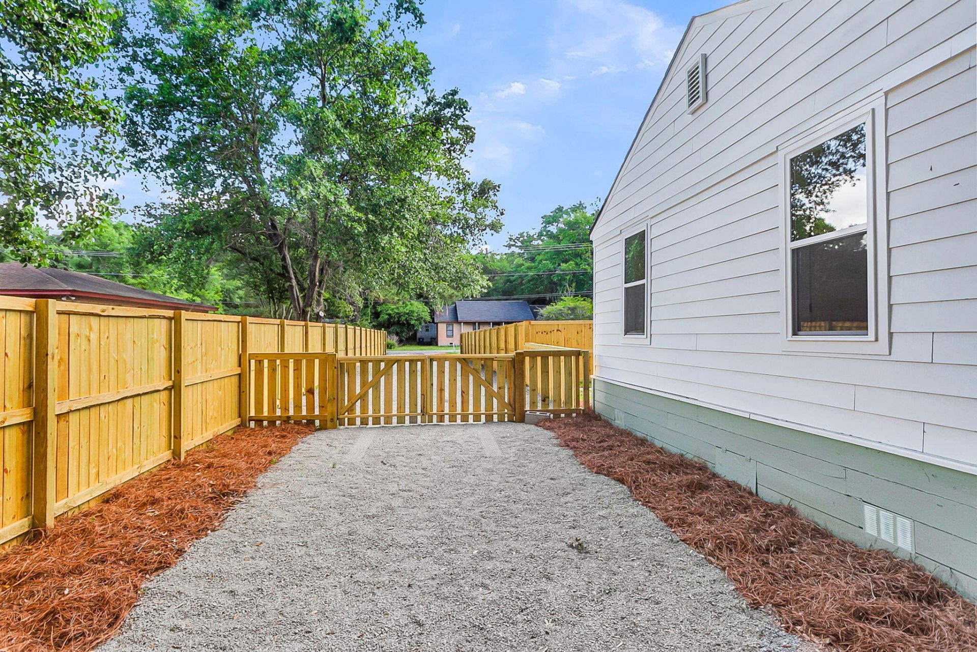 1139 Greenhill Road Photo 30