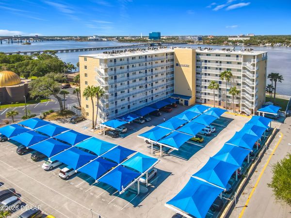 145 N Halifax Avenue, Unit 304, Daytona Beach, FL 32118