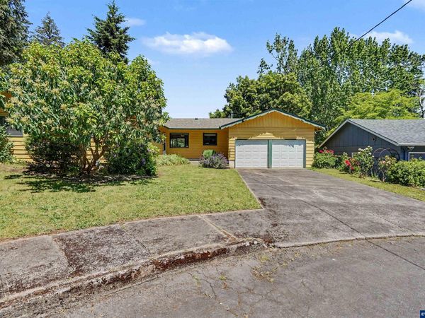893 Idanha Ct SE, Salem, OR 97302