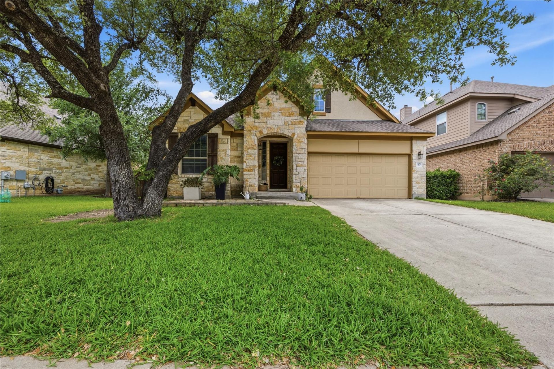 105 Sport Horse St, Cedar Park, TX 78613 Main Photo