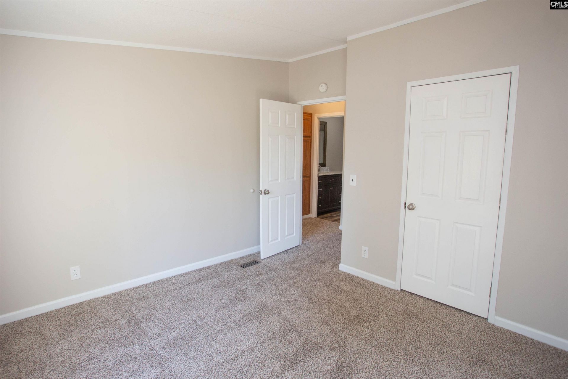 2136 Ridgeway Road  Photo 23