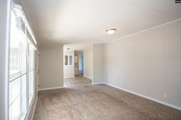 2136 Ridgeway Road  photo 4