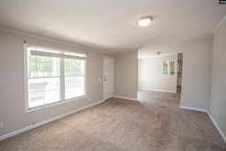 2136 Ridgeway Road  photo 4