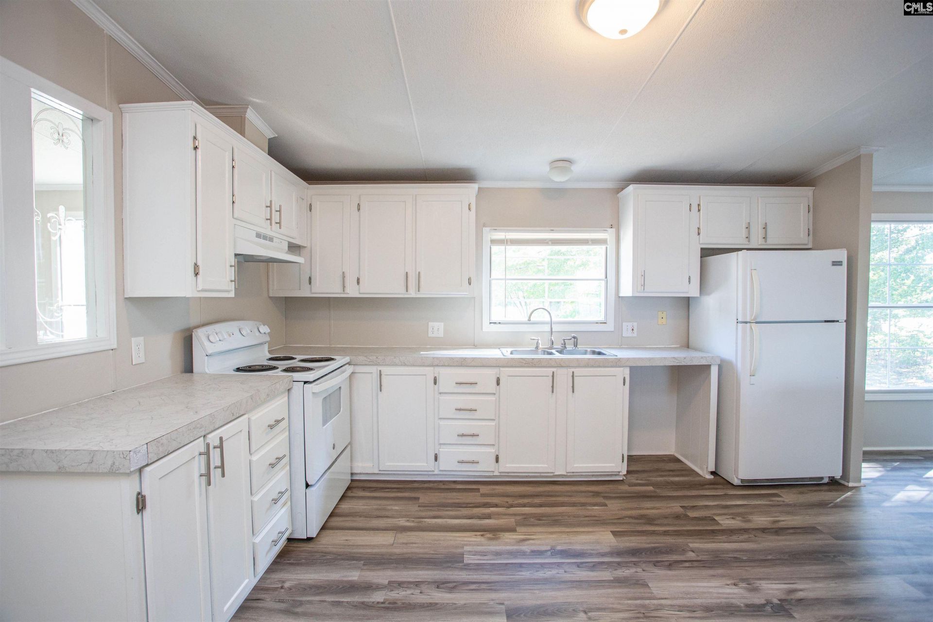 2136 Ridgeway Road  Photo 8