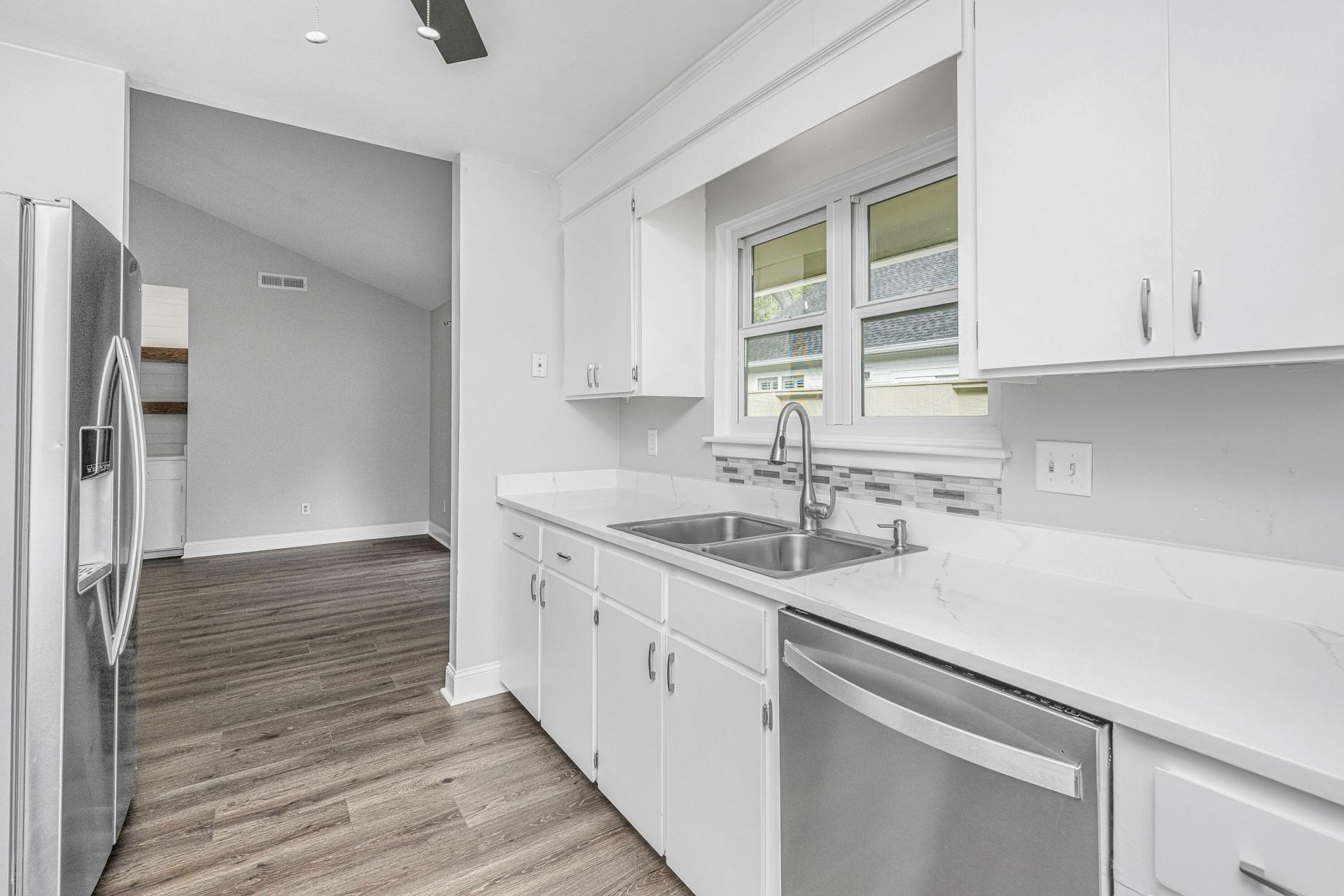 1116 Astor Drive Photo 11