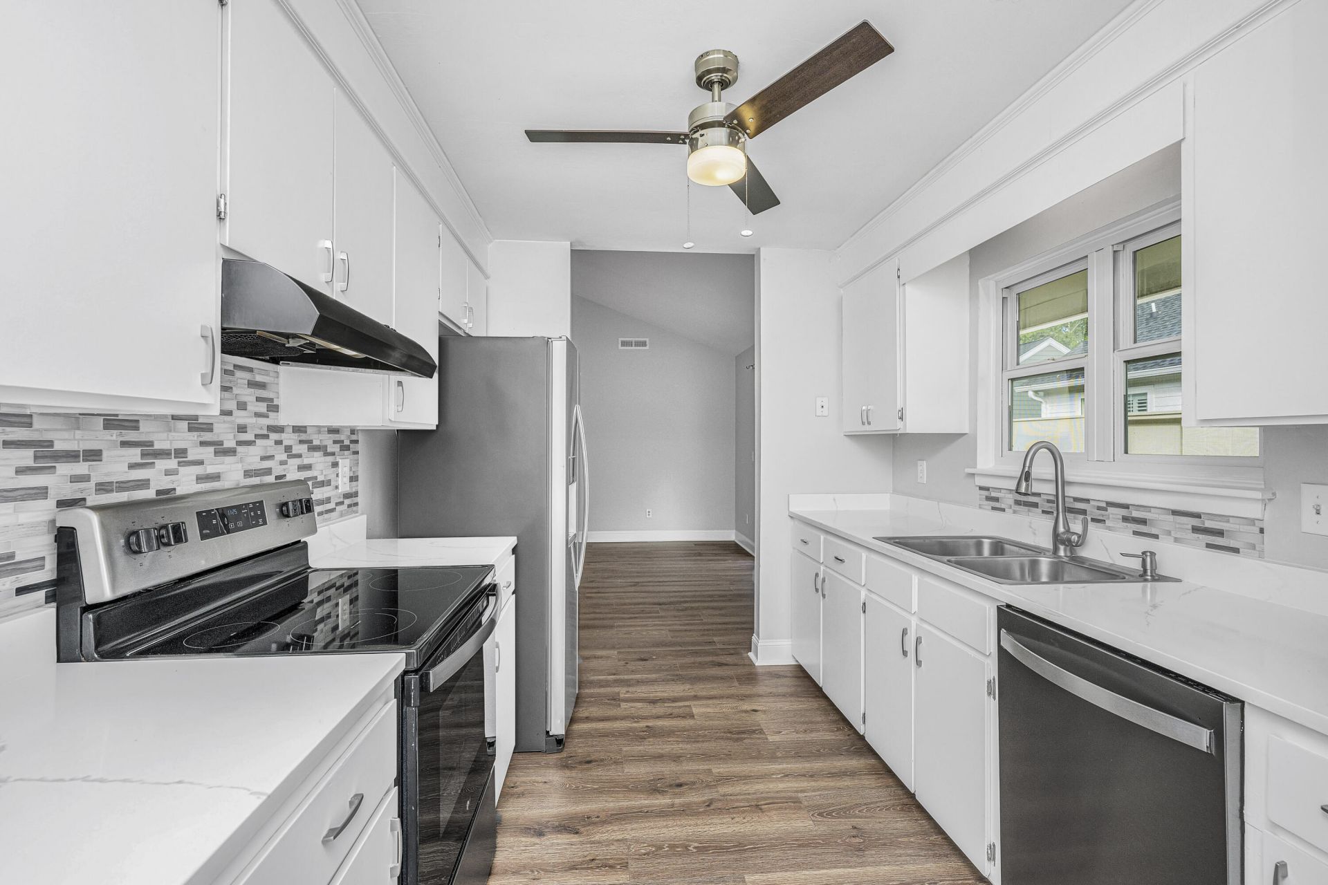 1116 Astor Drive Photo 11