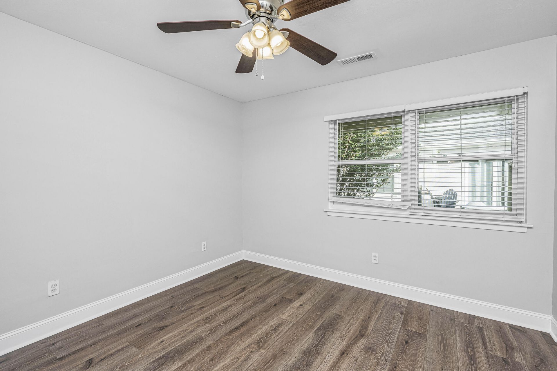 1116 Astor Drive Photo 22