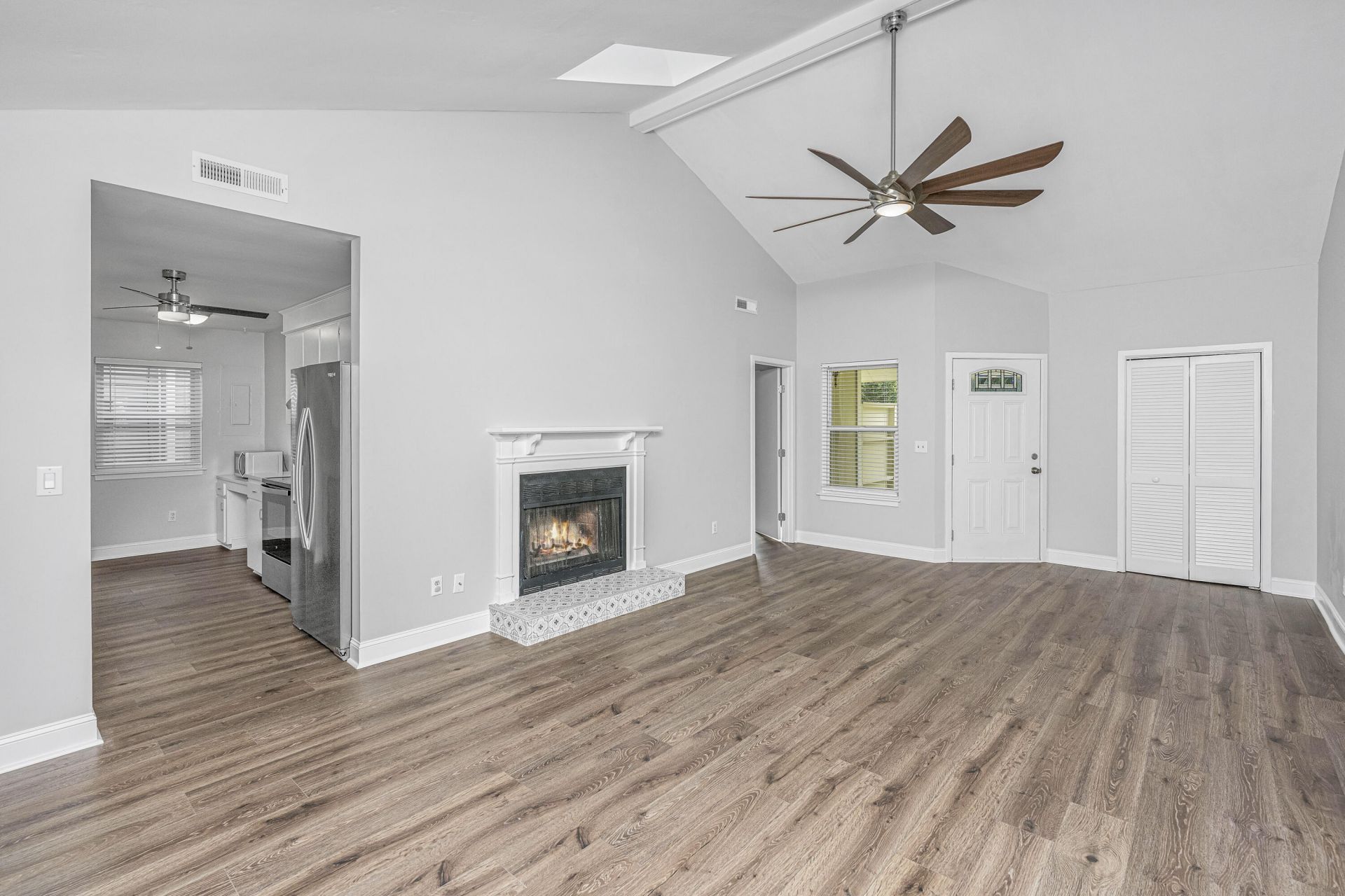 1116 Astor Drive Photo 5