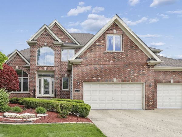 2775 GINGER WOODS Drive , Aurora, IL 60502