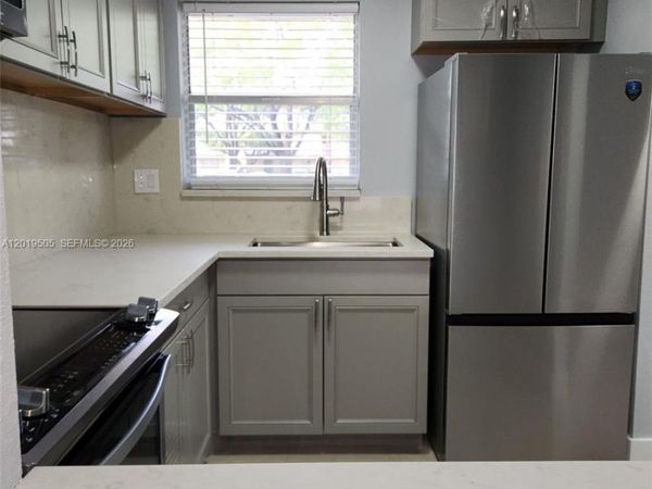 2811 N Pine Island Rd, Unit 107, Sunrise, FL 33322