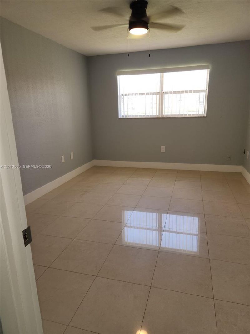 2811 N Pine Island Rd, Unit 107, Sunrise, FL 33322 Photo