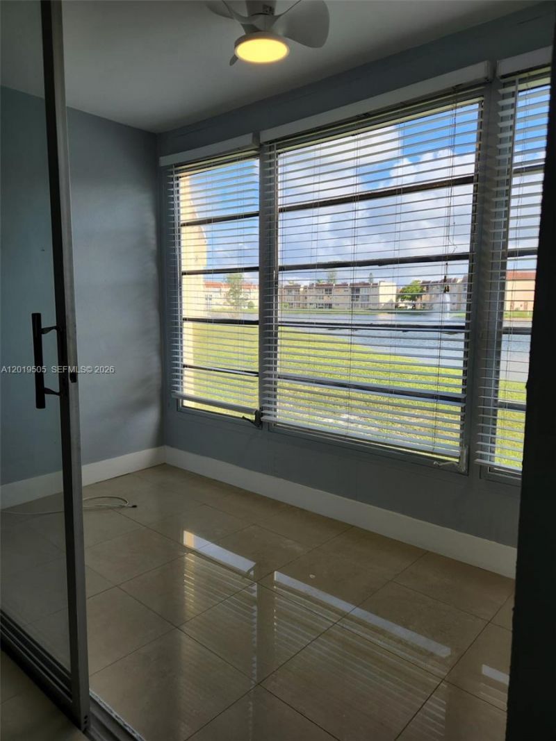 2811 N Pine Island Rd, Unit 107, Sunrise, FL 33322 Photo