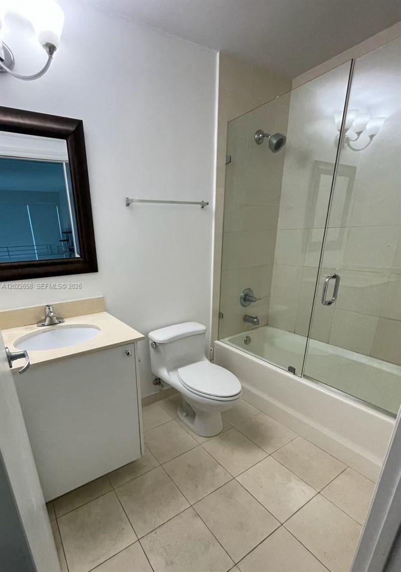 60 SW 13th St , Unit 2210, Miami, FL 33130 Photo