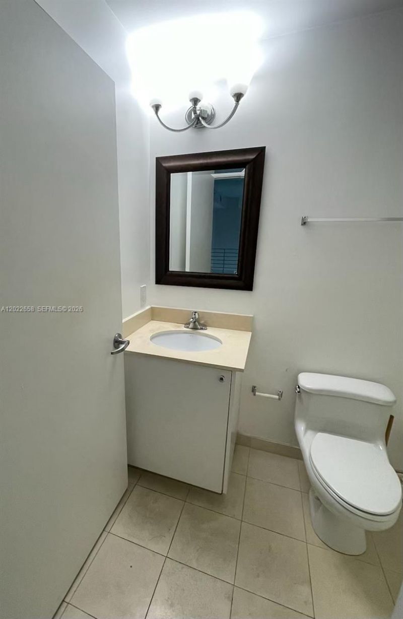 60 SW 13th St , Unit 2210, Miami, FL 33130 Photo