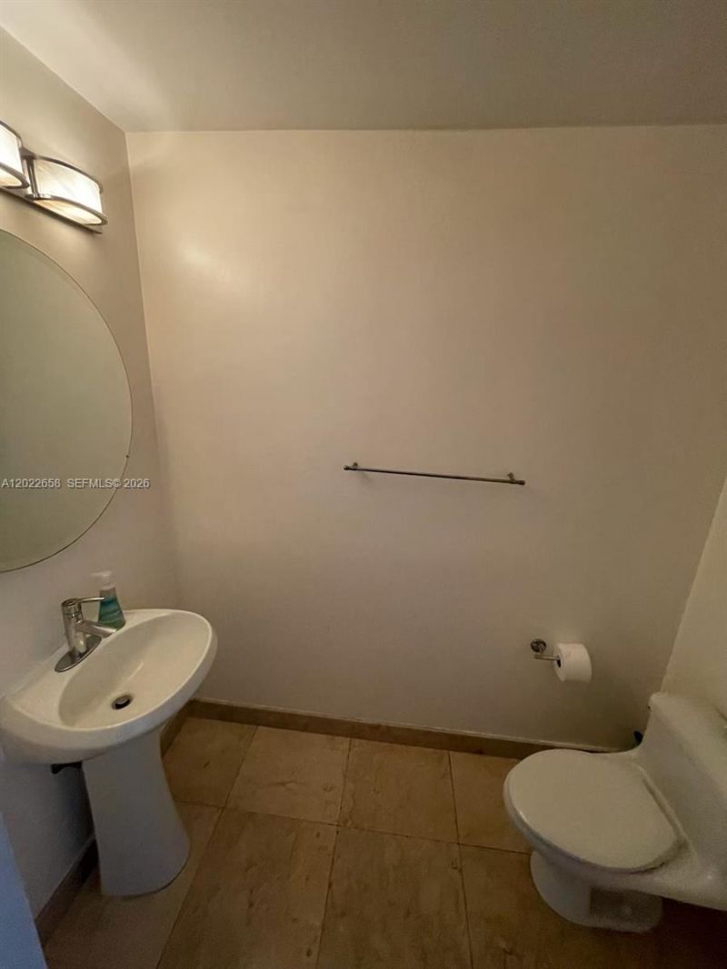 60 SW 13th St , Unit 2210, Miami, FL 33130 Photo