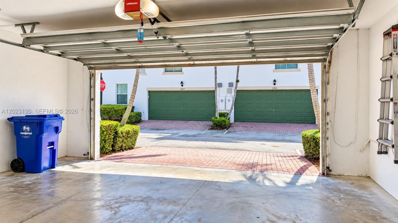 11837 SW 27th St, Miramar, FL 33025 Photo