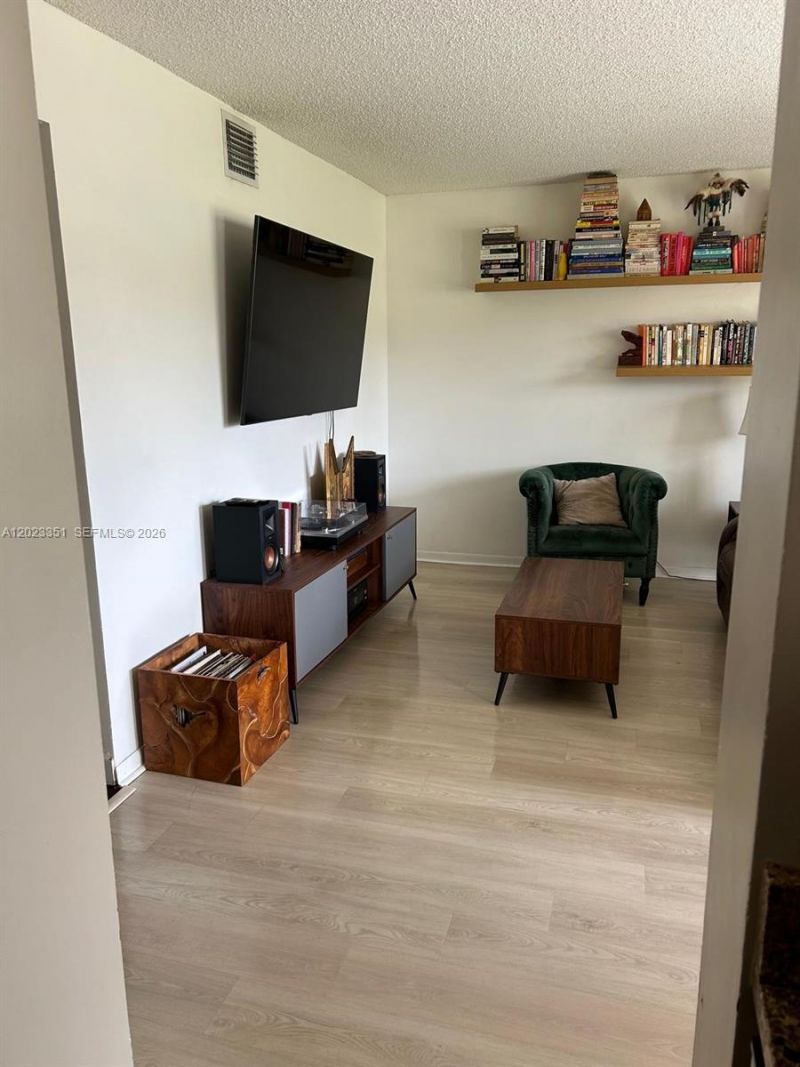977 Coral Club Dr , Unit 977, Coral Springs, FL 33071 Photo