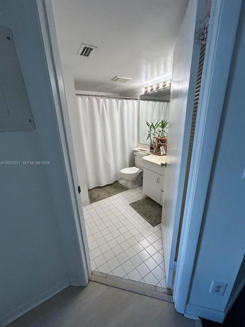 977 Coral Club Dr , Unit 977, Coral Springs, FL 33071 Photo