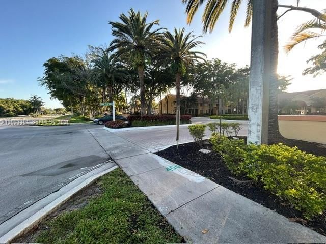 977 Coral Club Dr , Unit 977, Coral Springs, FL 33071 Photo