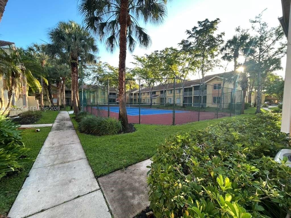 977 Coral Club Dr , Unit 977, Coral Springs, FL 33071 Photo