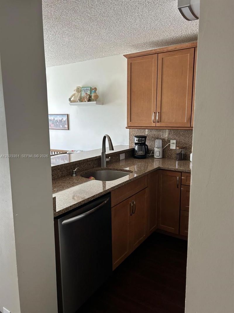 977 Coral Club Dr , Unit 977, Coral Springs, FL 33071 Photo