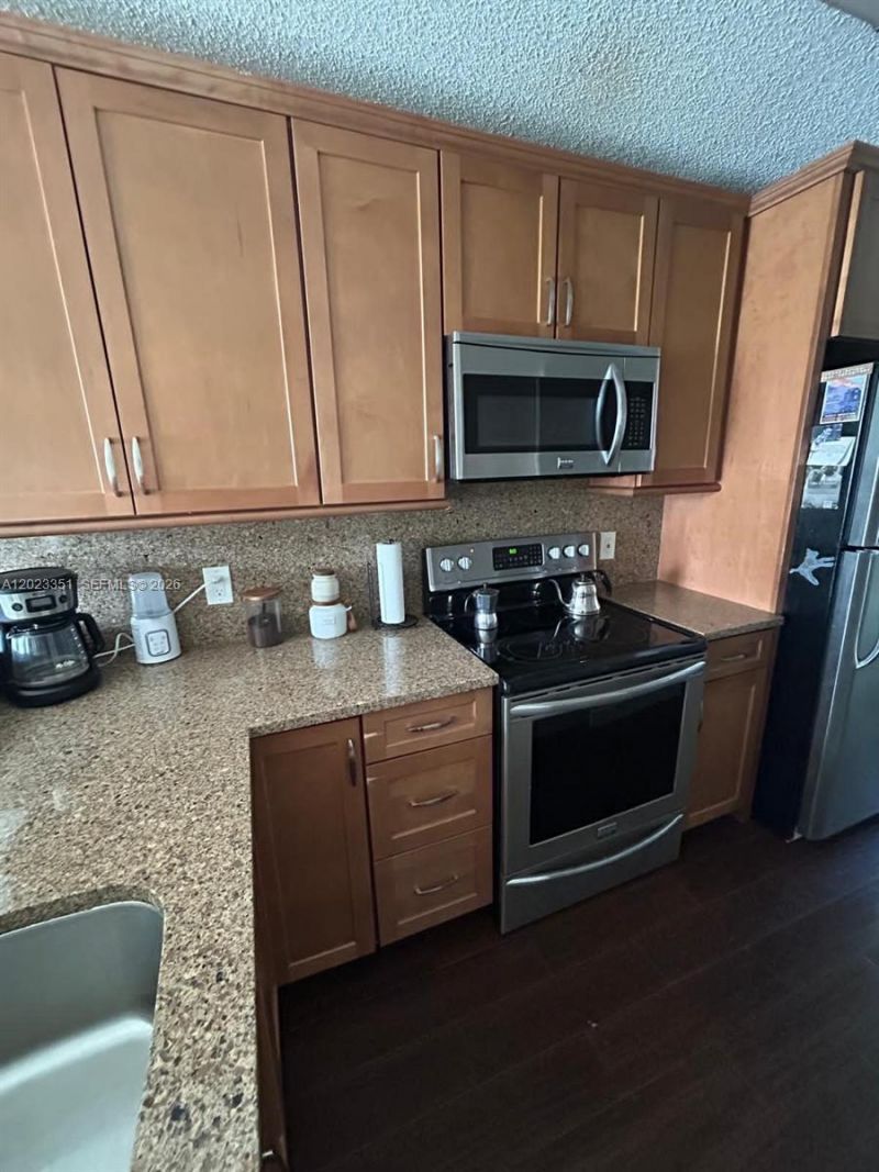 977 Coral Club Dr , Unit 977, Coral Springs, FL 33071 Photo