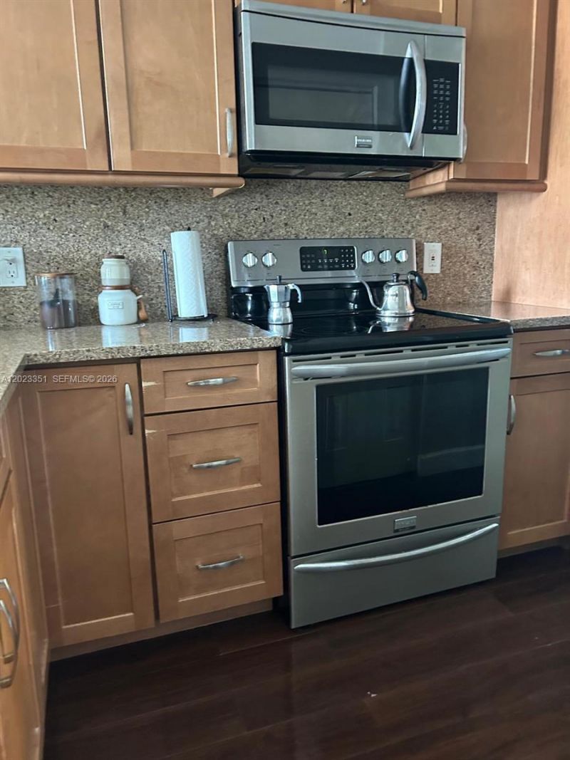 977 Coral Club Dr , Unit 977, Coral Springs, FL 33071 Photo