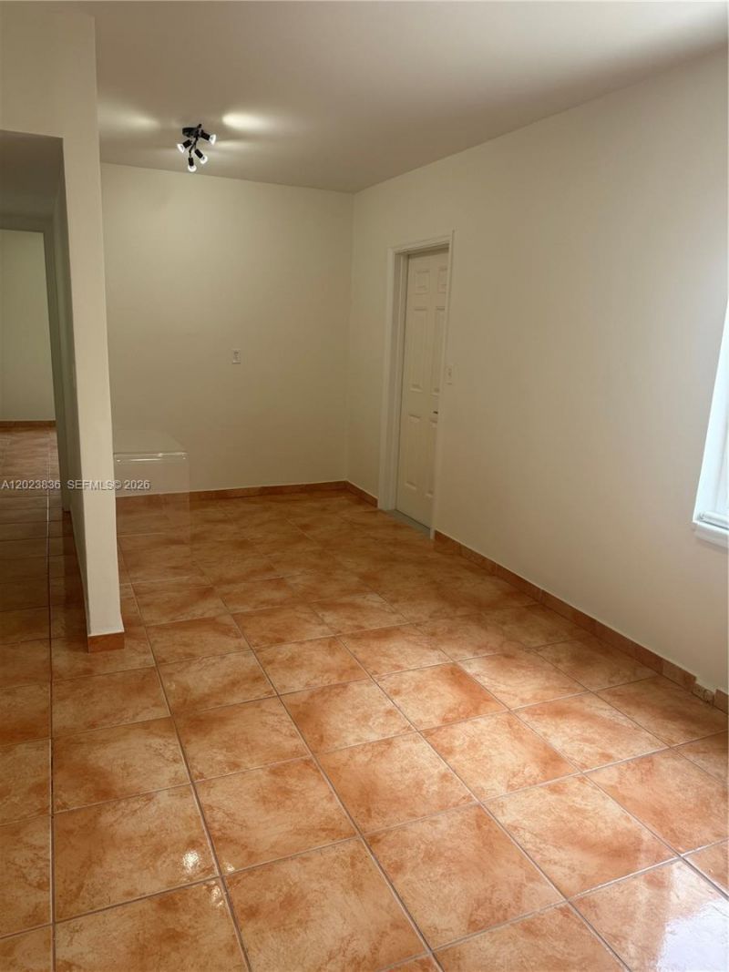 6312 Alton Rd , Miami Beach, FL 33141 Photo